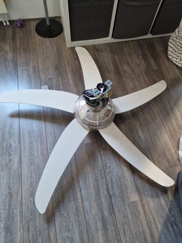 Plafondventilator met verlichting en afstandsbedieng 132 cm