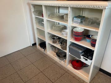 Gratis houten kast met brocante rand