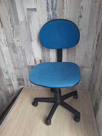 Blauwe bureaustoel