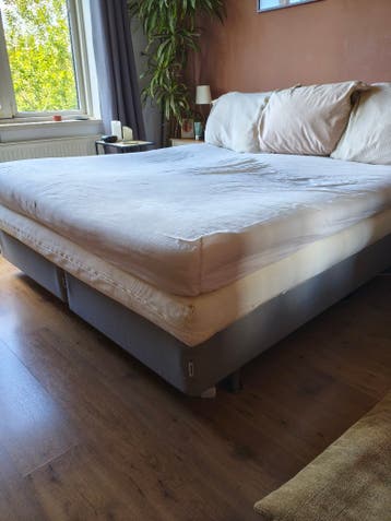 Boxspring bed 200x160cm incl matras topdek compleet GRATIS!