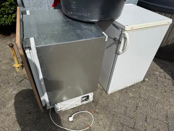 Gratis ophalen 2 koelkastjes