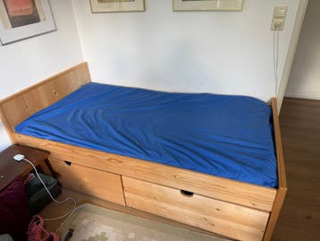 Eenpersoonsbed - hout met laden