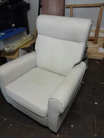 Crèmekleurige Relaxstoel met Ligfunctie