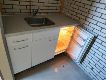 Keuken blokje met koelkast 1.30m, Inc boven kastjes