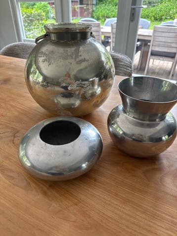 Gratis af te halen:decoratieve vazen/potten