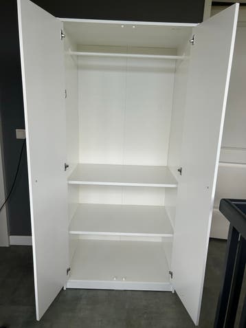 IKEA KLEPPSTAD kledingkast met 2 deuren 2 stuks