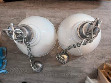 2 grote hanglampen