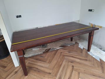 GRATIS massieve houten eettafel - 208x100 cm