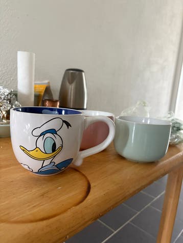 Set van 3 kleurrijke mokken - Roze, mintgroen en wit