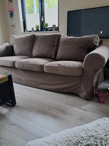 Gratis 3 persoons ektorp bruine bekleding