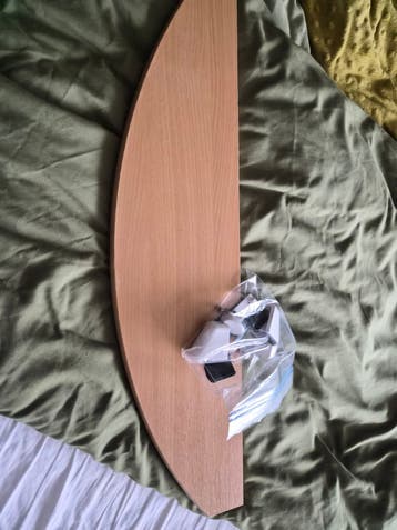 Gratis Houten plankje voor onder spiegel of cosmetica