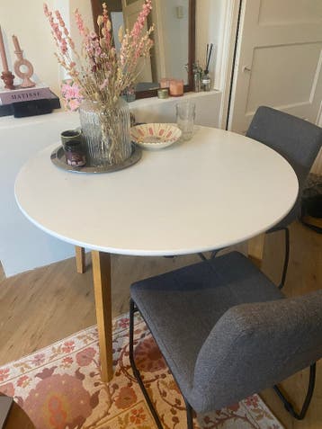 Witte ronde tafel - gratis afhalen