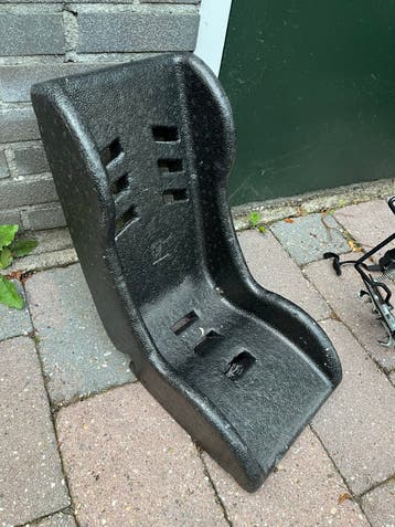Zwart babyzitje voor in bakfiets