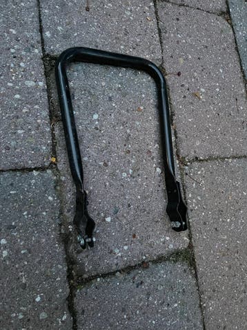 Zwart fietsbeugel voor kinderzitje