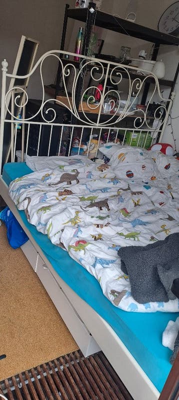 Gratis tweedehands bed 208x186 inclusief matras