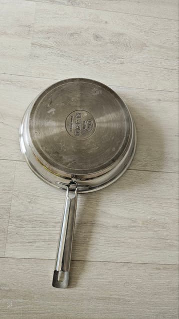 Pan
