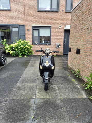 Razzo Pisa snorscooter uit 2015- Opknapper