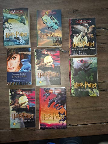 8 boeken ( 7 van Harry Potter ) zgan
