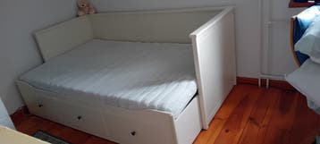 Bed ikea hemnes met 3 lades incl matras 120cm breed