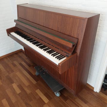 Piano. Merk Fazer. Zie omschrijving.