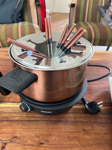 Gratis elektrische fondue pan nieuw
