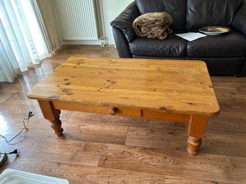 Gratis houten salontafel
