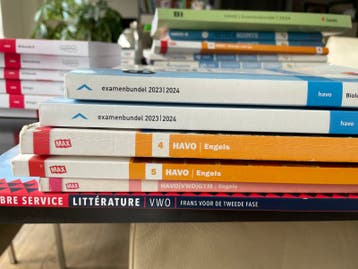 Examenbundels HAVO biologie schei- en natuurkunde wiskunde B