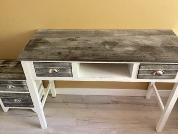 Vintage houten bureau met lades en nachtkastje