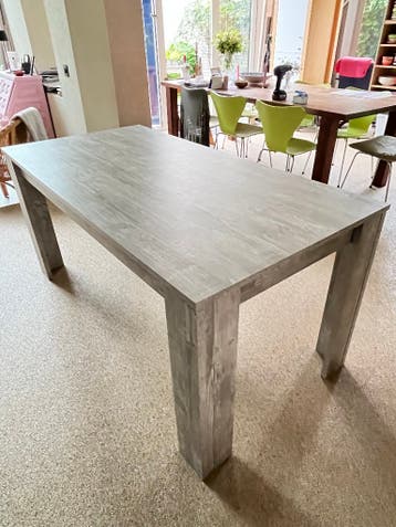 Eettafel - Gratis af te halen.