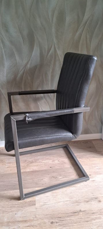 2 eetkamerstoelen antraciet - gratis