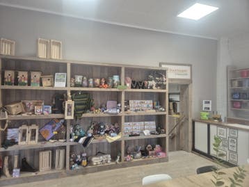 Kastverkoop in De Buurtsuper Oudeschoot - Deco & Cadeaus