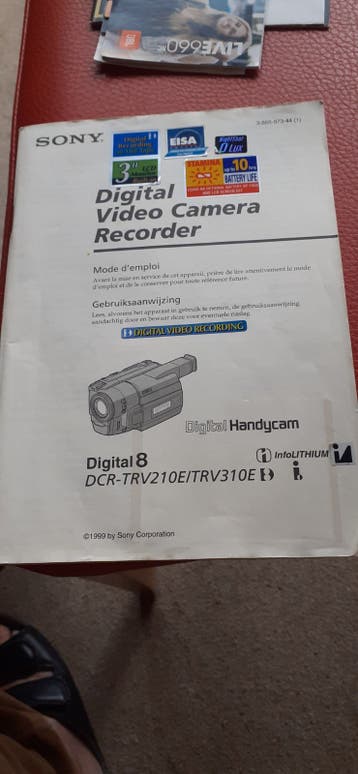 Sony Digital Handycam DCR-TRV210E/TRV310E