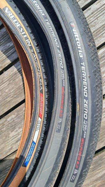 Gratis, Gravelbike buitenbanden 3 stuks, 40-622 / 700-38c