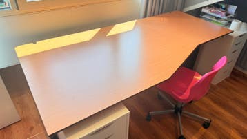 Stevig bureau