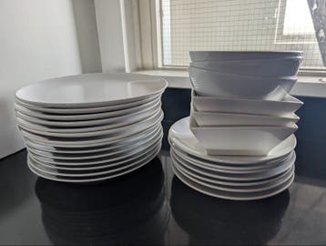 Gratis af te halen keuken spullen en servies