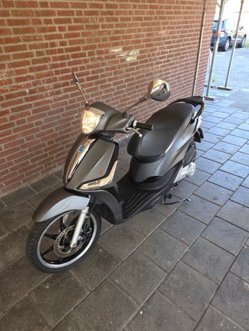 Piaggio liberty s snorscooter