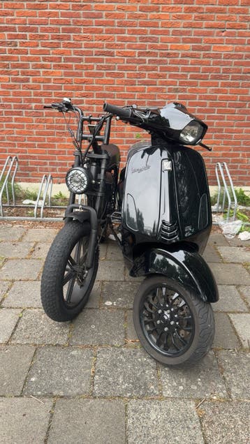 Vespa sprint tekoop in onderdelen