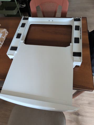Tussenstuk wasmachine en droger met uittrekbare lade