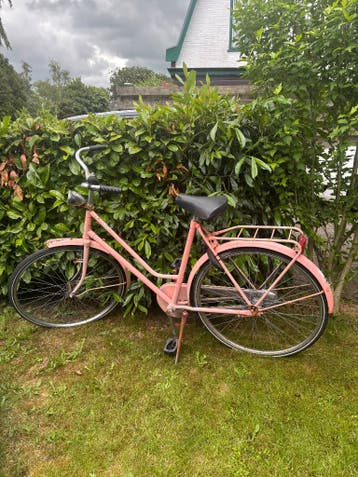 Roze fiets gratis op te halen