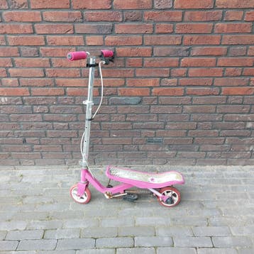 Gratis space scooter