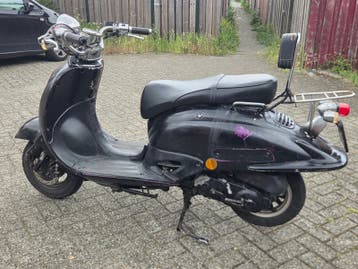 Zwarte Scooter - Gebruikt, Goede Staat