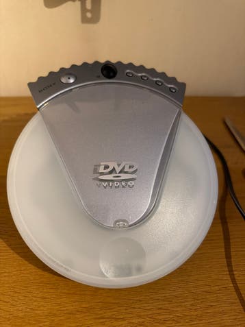 Sony draagbare dvd-speler -Compact EEN KOOPJE  incl kabels