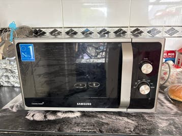 Samsung Magnetron MS23F301EAS - Zilver/Zwart