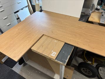 Hoekbureaublad - Licht houtkleur