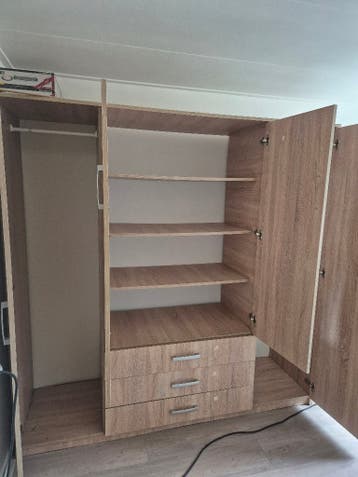 Kleding kast