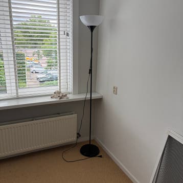 Gratis afhalen: Twee identieke uplights