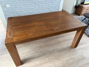 Robuuste houten eettafel - Gebruikt