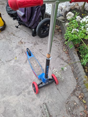 Kinderstep met 3 wielen - Blauw/Rood