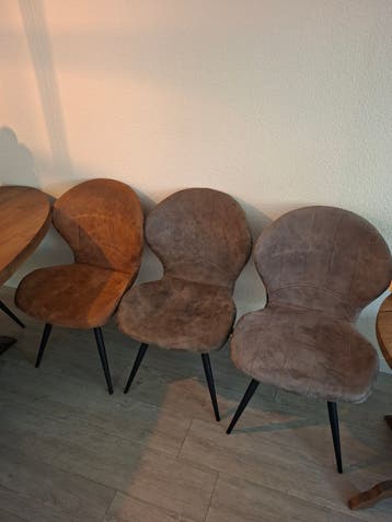 Set van 6 comfortabele eetkamerstoelen
