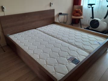 Gratis boxspring